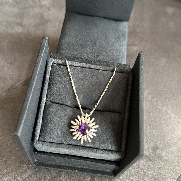 David Yurman amethyst stone star necklace. Size is approximately 18 inches. - Picture 6 of 6